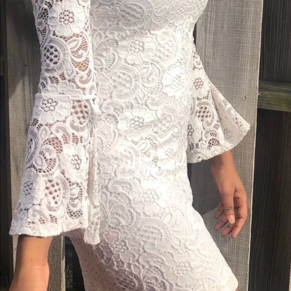 Signature by Robbie Bee Lace 3/4 Bell-Sleeve Sheath Dress -Ivory - Size Petite M - Picture 3 of 9